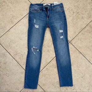 Hollister Low Rise Supper Skinny Jeans W25